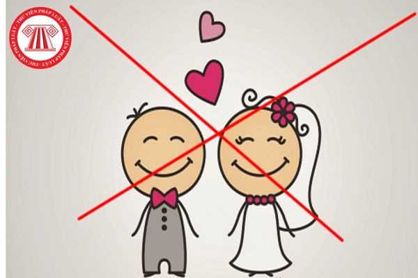 Việc kết hôn giữa những người có họ trong phạm vi ba đời thuộc trường hợp cấm kết hôn có thể bị xử phạt như thế nào?
